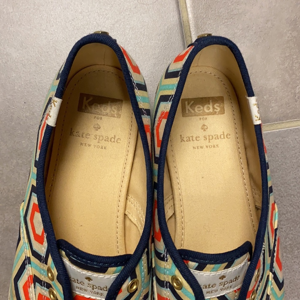 Keds Kate Spade geometric sneakers. Size 7.5 - Picture 2 of 5